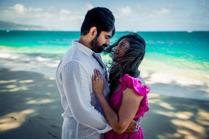 A Romantic Photoshoot for 2 in Maui - Golden-hour Wailea: why this couples setup works