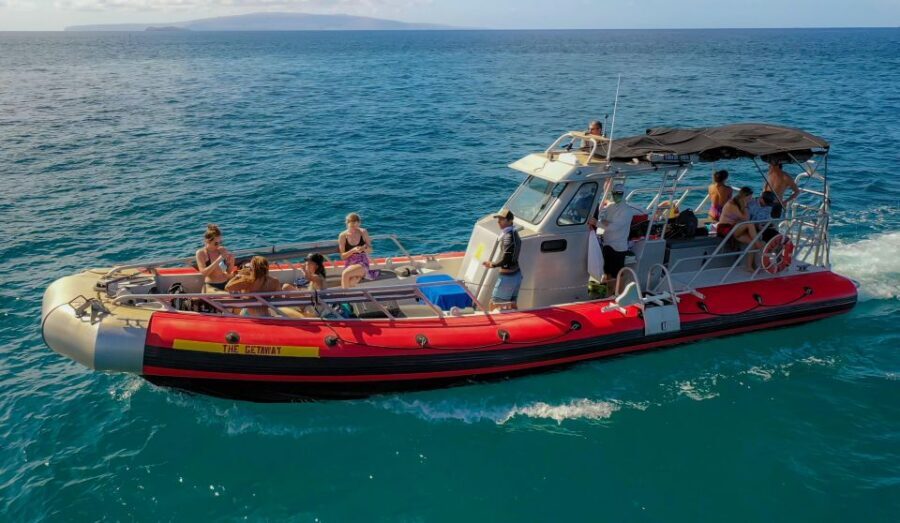 From Kihei: Molokini Crater and Turtle Town Snorkeling - Boat ride comfort and what that smooth ride means for you