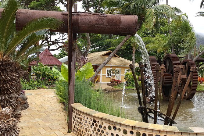 Kahului Shore Excursion: Private Tropics of Maui & Rainforest - Stop 3: King Kamehameha Golf Club lookout and the Frank Lloyd Wright + Marilyn Monroe link