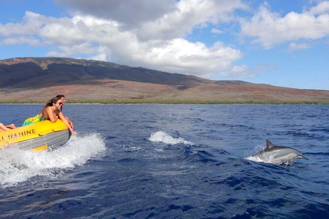 Lanai Deluxe Dolphin Adventure & 3 Snorkel Sites - The big win: food, drinks, and snack timing onboard