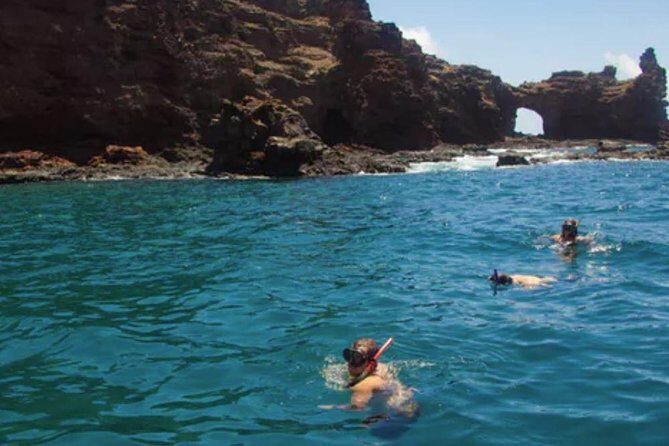 Lanai Snorkel and Dolphin Watch from Maalaea - Food, drinks, and BYOB: what’s included and what you’ll pay for