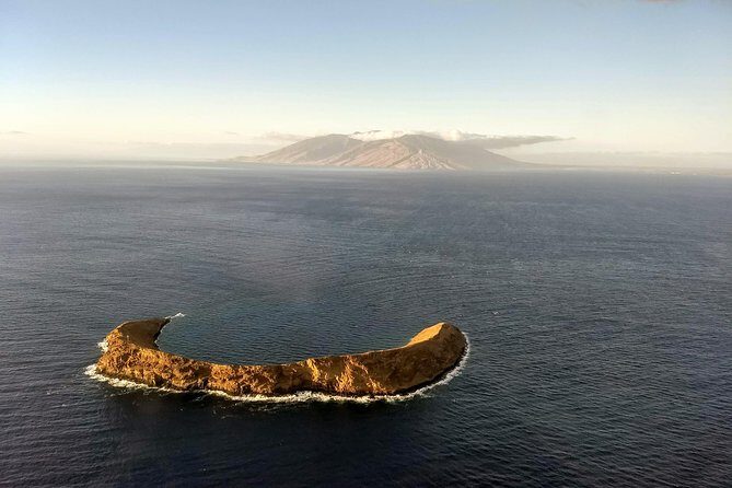 Maui Circle Island-PRIVATE-Air Tour for 2-5: Waterfalls & Lava! - Makena State Park beaches and the push toward Haleakala