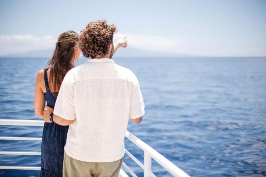 Maui: Deluxe Molokini Snorkel with Breakfast & Lunch - Molokini Crater: the first snorkel stop that earns the hype