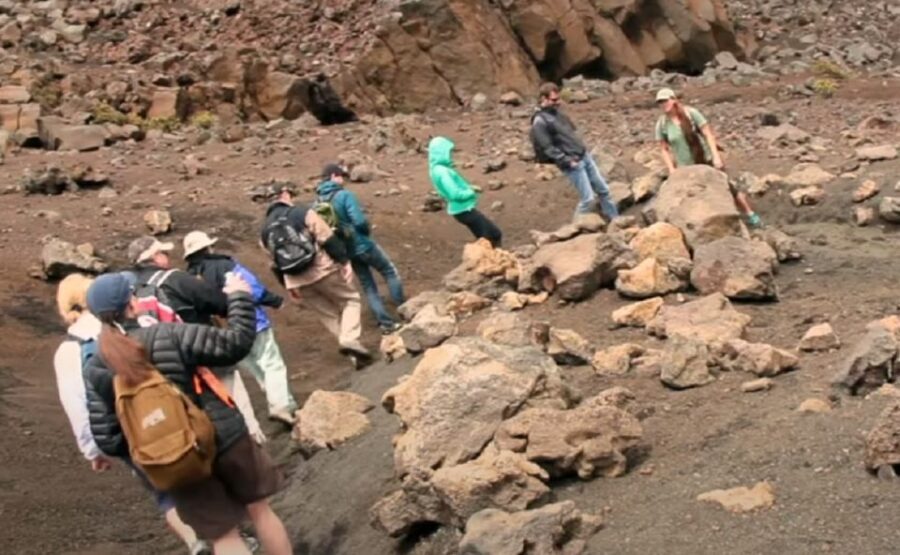 Maui: Guided Hike of Haleakala Crater with Lunch - Reaching the 10,000-Foot Summit: Cinder Cones and High-Altitude Wonder