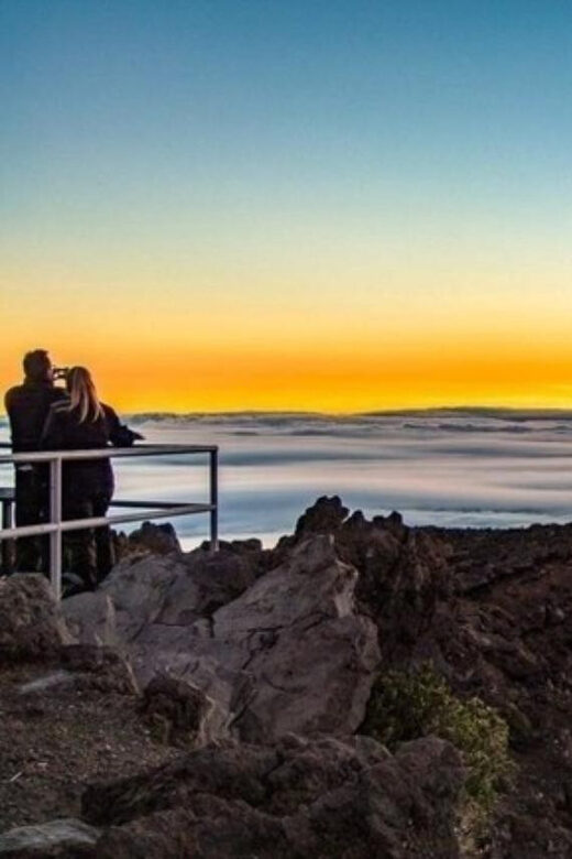 Maui: Haleakala Sunrise Tour with Pick-up - The summit wait: blankets, timing, and what to focus on