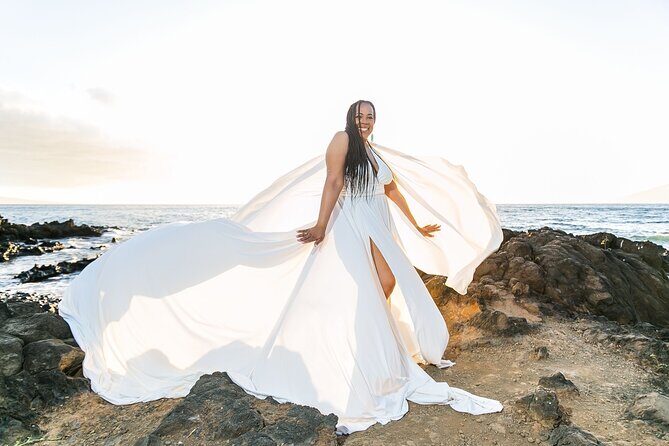 Maui Hi Flying Dress Private Photoshoot Experience - From the Ulua Beach meet-up to your first shooting spot