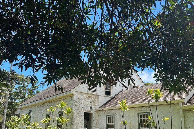 Maui Historical Island Tour - Stop 5: Leoda’s Kitchen and Pie Shop—an optional lunch moment