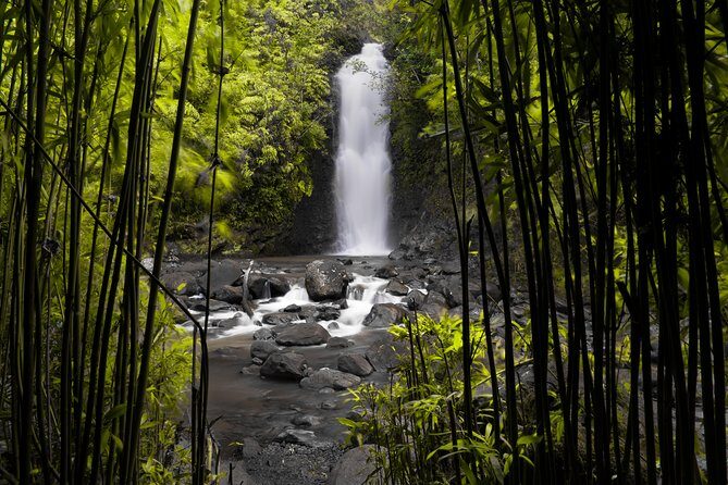 Maui "Loop" Road To Hana Audio Driving Tour - Hana coast vibes: Black sand, beach parks, and the lava tube