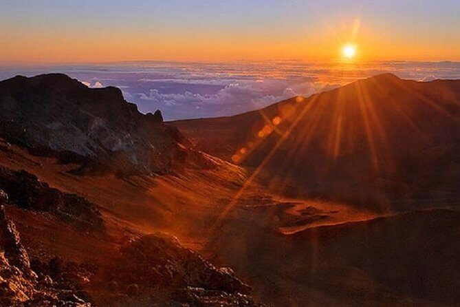Maui-PRIVATE-Air Tour: Volcano Lava & Jungle Waterfalls (2-5 Max) - Resort coastline and Makena’s Little Beach and Big Beach