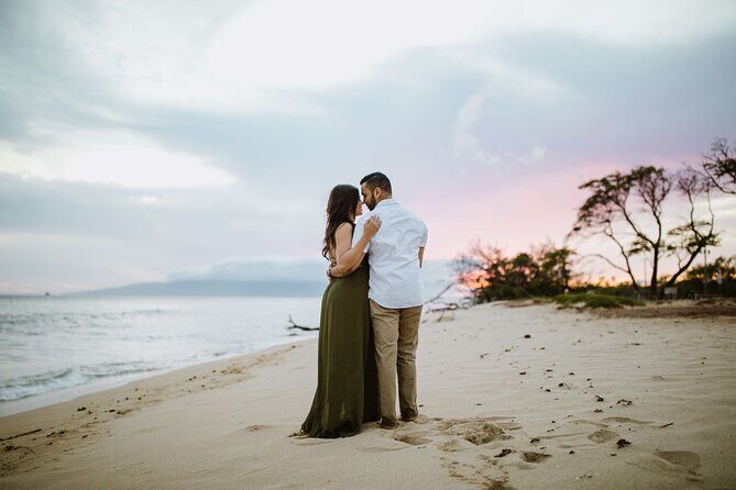 Maui - Private Photoshoot with a Top-Rated Local Photographer - The Photographer Team: Local Eyes, Real Posing Guidance