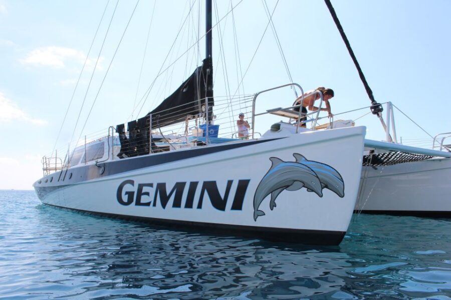 Maui: Snorkeling and Sailing Adventure with Buffet Lunch - The Catamaran Comfort Playbook: Trampolines vs. Cabin Time