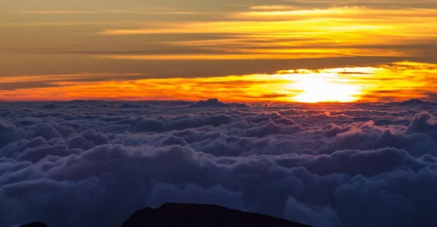 Maui: Sunset & Dinner Tour to Haleakala National Park - Cold summit tips and motion-sickness reality