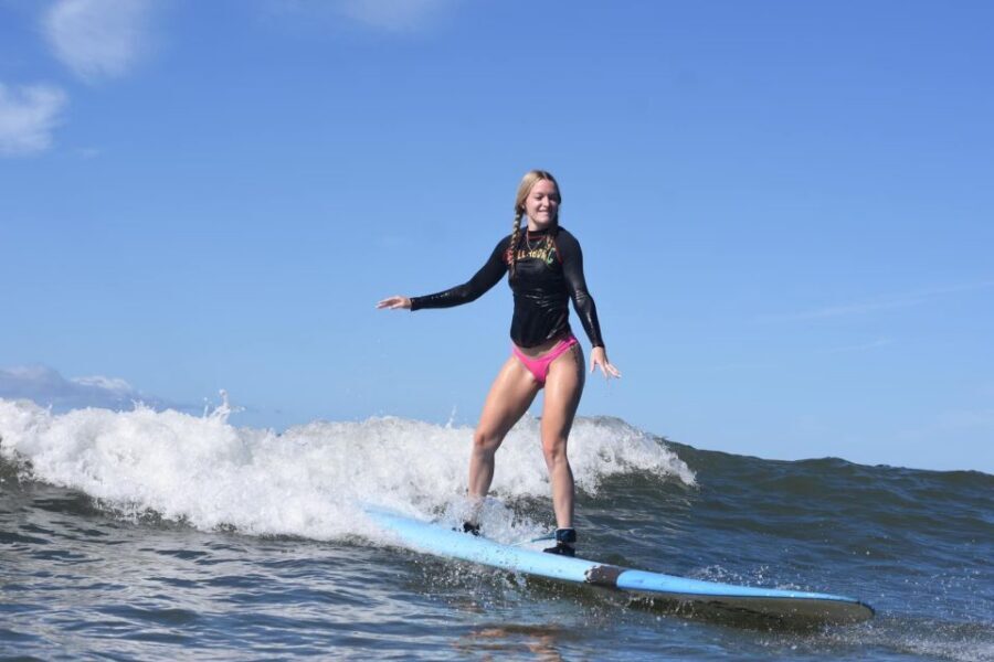 Maui: Surf Lessons for Families, Kids, and Beginners - Who this fits best: families, nervous kids, and true beginners