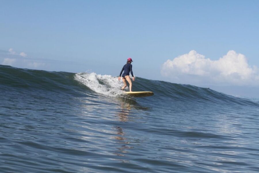 Maui: Surf Lessons for Families, Kids, and Beginners - The 2-hour flow: from check-in to first stand