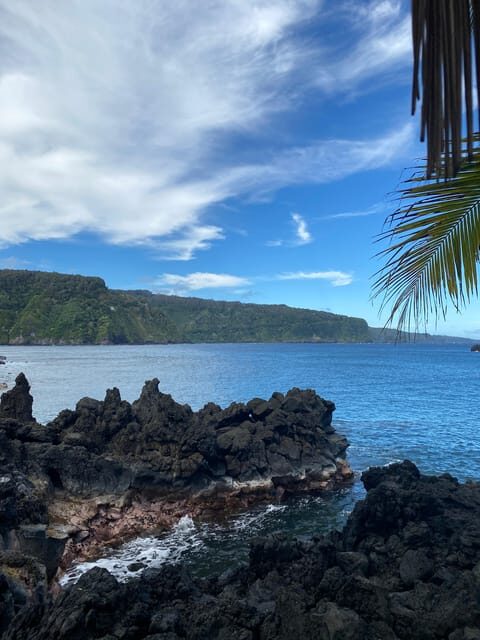Maui: Van Day Trip to Hana with Local Guide and Lunch - Lava Tubes to Black Sand: How Waiʻānapanapa Makes the Day Feel Like a Real Place