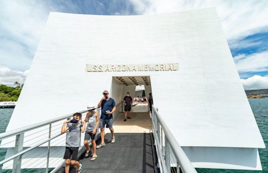 Pearl Harbor and Oahu Circle Island Tour FROM MAUI - Flying in, then getting rolling from Honolulu Airport