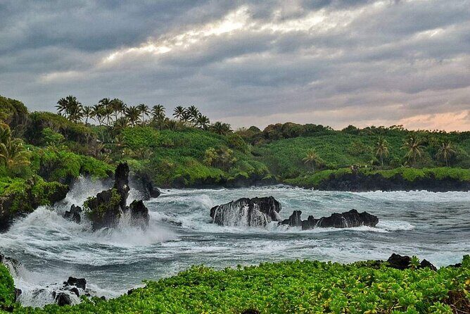 Private Full Day Hana Jeep Tour - Stop 2: Kaumahina State Wayside Park for Ridge Outlooks