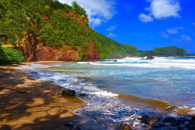PRIVATE Road to Hana Tour - Why a private Hana day feels safer and more enjoyable
