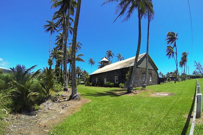 Road to Hana Rainforest, Black Sand Beach, Waterfalls & Lunch - Upper Waikani Falls, Wailua Falls, and Lava Tubes