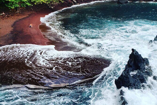Road To Hana Tour with GO PRO 13 Videography - Food, Banana Bread, and the Water Plan That Actually Helps