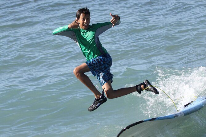 Semi Private Surf Lesson 4 Students 1 Instructor - Key highlights you’ll care about