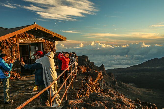 Shore Excursion: Haleakala Sunrise Tour for Pride of America Passengers - The early-alarm deal that pays off at Haleakala height