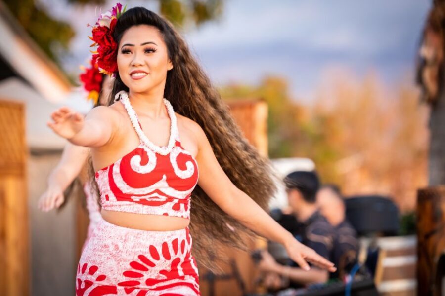 South Maui: Gilligans' Island Luau with Dinner and Drinks - The Show Itself: Hula Evolution Plus the Fire Knife Moment