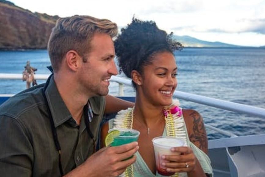 South Maui: Sunset Cruise with 4-Course Dinner and Drinks - What You’re Really Buying: Sunset Views + a Full Meal at Sea