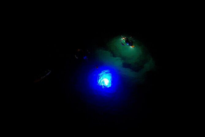 Sunset/Glow Clear Kayak Tour in Olowalu - How the Day-to-Night Reef Switch Happens Under Your Kayak Lights