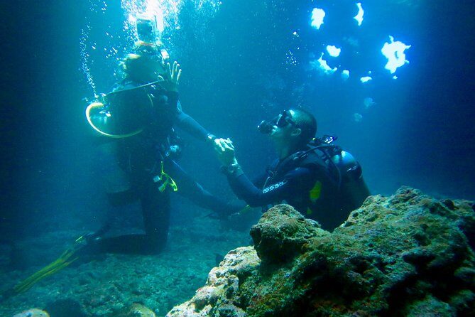 Turtle & Shark Scuba Dive in Lahaina: Certified - Finding the scuba truck near Ala Moana and Front Street