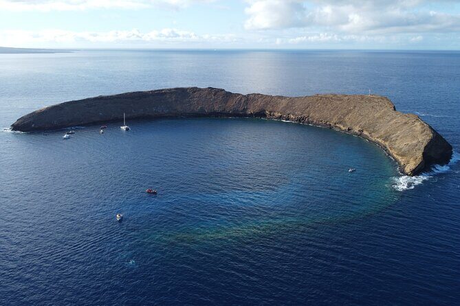 Two Site Snorkeling Adventure featuring the Molokini Crater - Pro-Diver Crew Energy: Clear Instructions for Snorkelers, Not Just Trained Swimmers