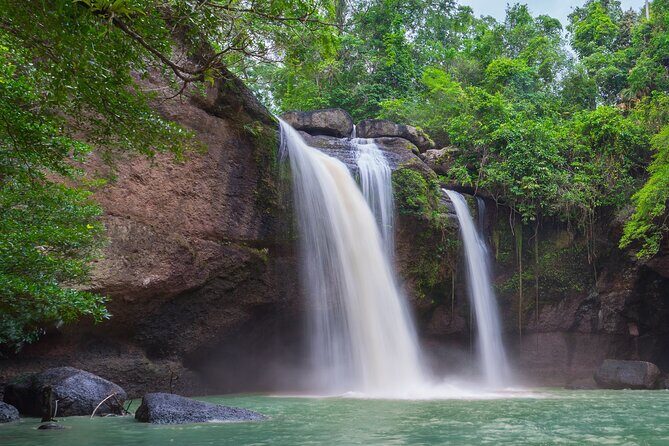 Waterfall, #1 On The Road to Hana, With Chocolate tour Historical - Key highlights to look for